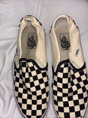 Vans woman’s Checkerboard Slip-On Shoes - Black and White